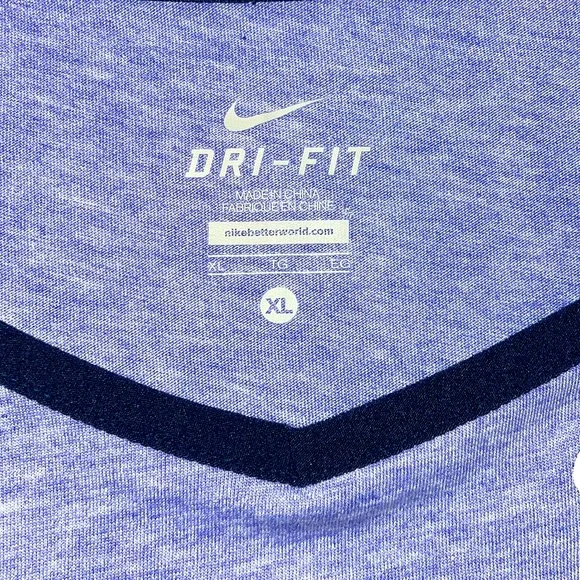 Nike short sleeved dri-fit women’s XL fits like a large. - Picture 8 of 9